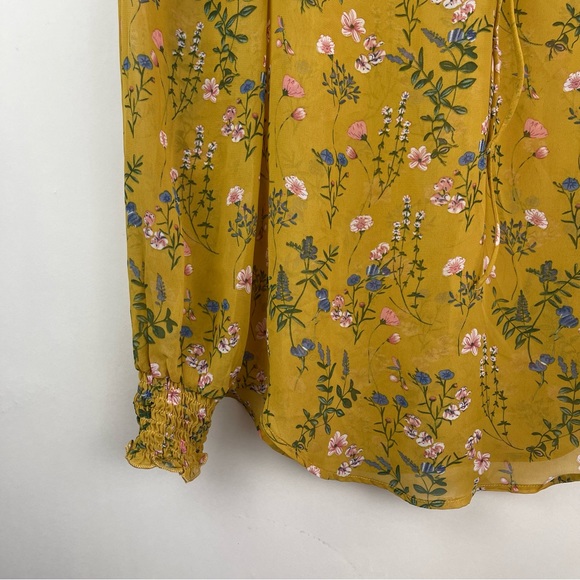 Justfab Floral Sheer Blouse Size Small - Picture 5 of 6